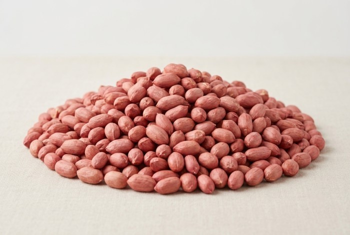 Peanut vacuum-pack before packing